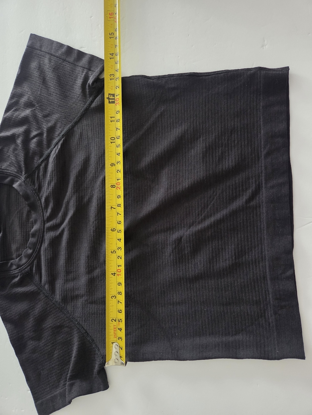 Lululemon Athletica Swiftly Tech Short Sleeve Crop Top Sz.4 - Picture 5 of 6